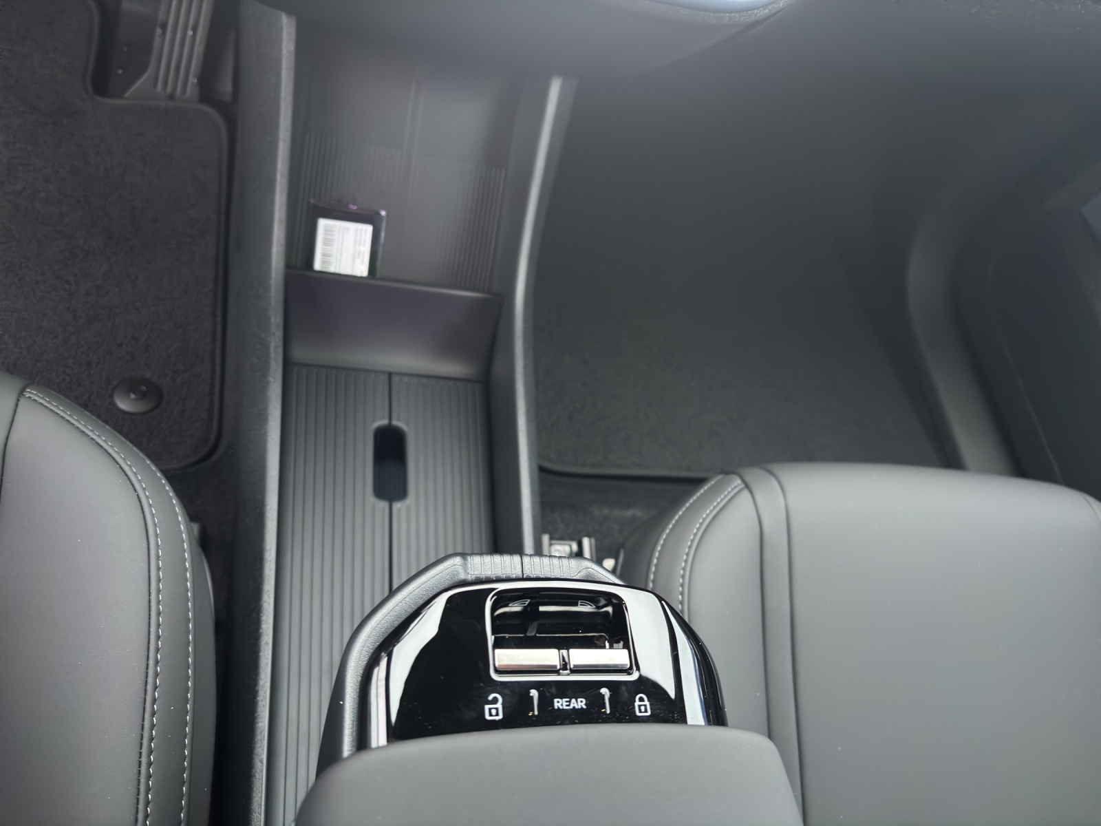 VOLVO EX30 E60 Twin Plus Performance AWD-image-2