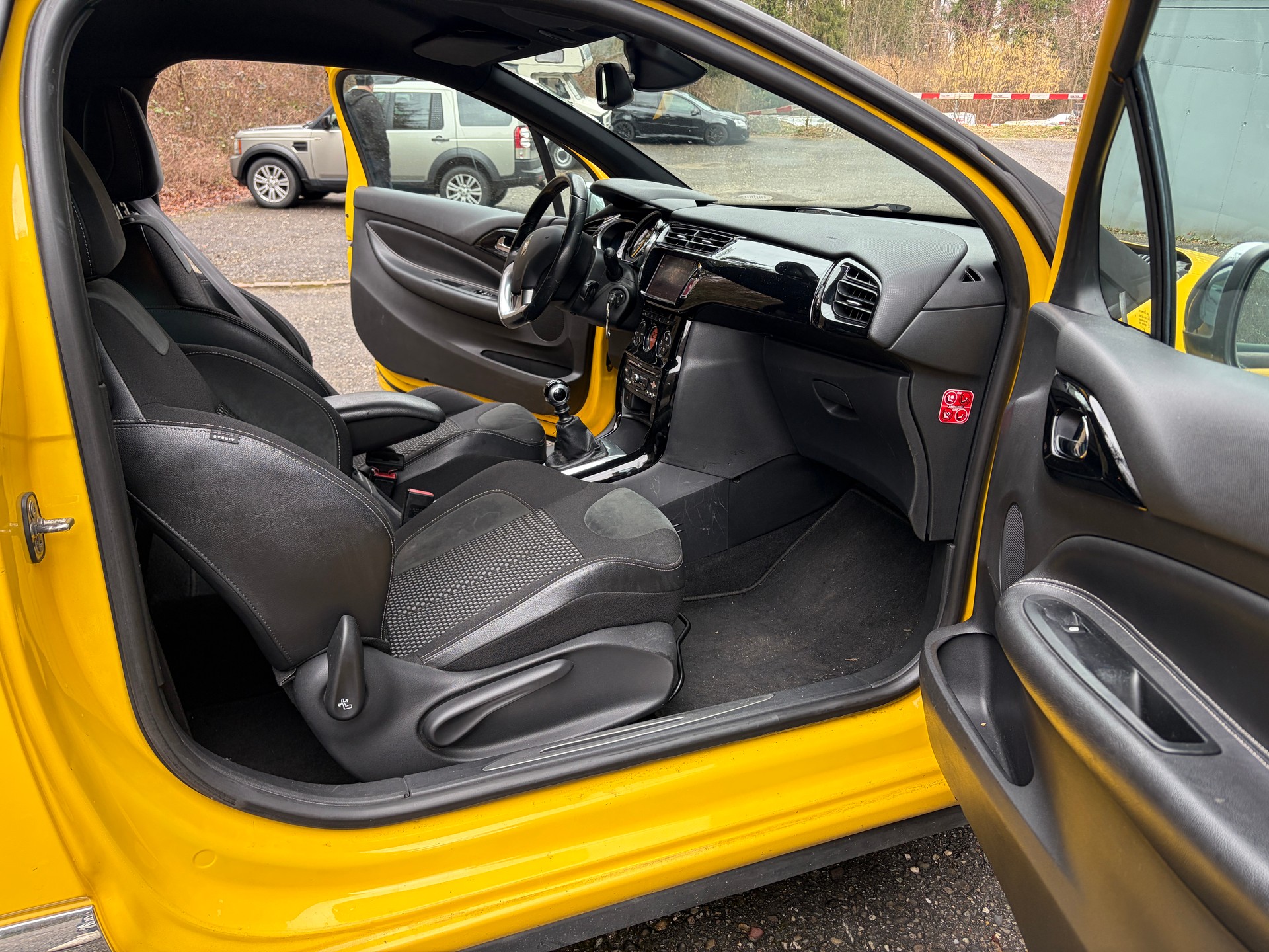 DS AUTOMOBILES DS3 1.6 THP Sport Chic-image-5