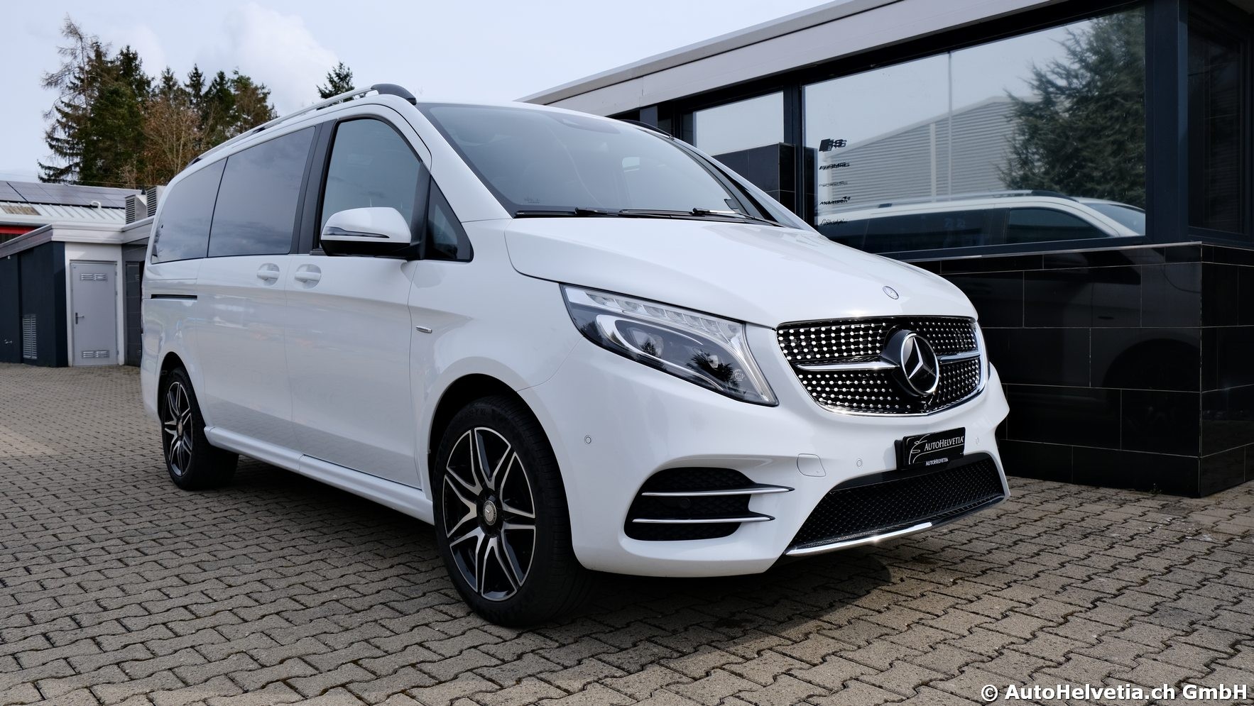 MERCEDES-BENZ V 250 d Exclusive lang 4Matic 7G-Tronic-showroom-element-2