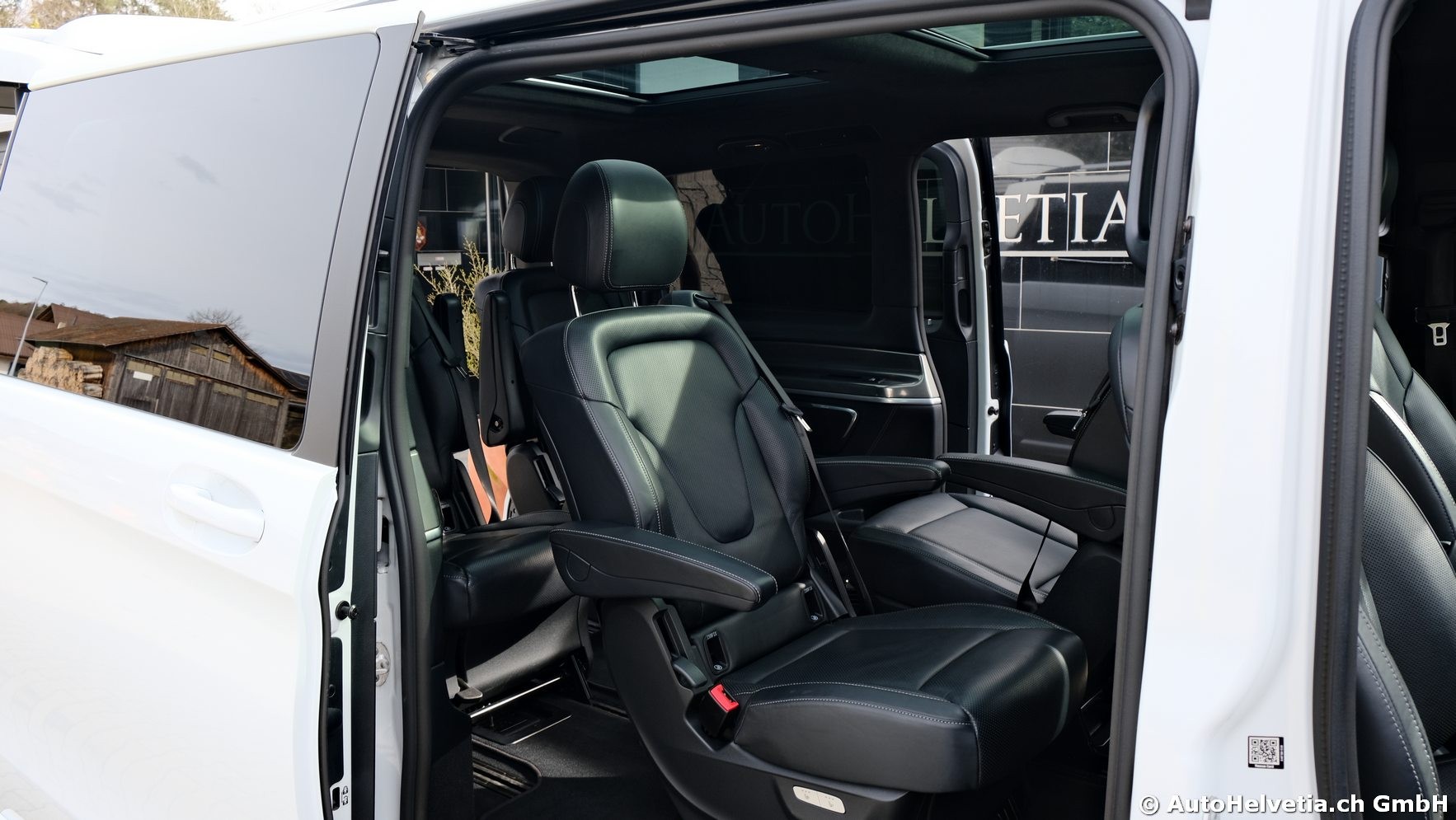MERCEDES-BENZ V 250 d Exclusive lang 4Matic 7G-Tronic-image-17