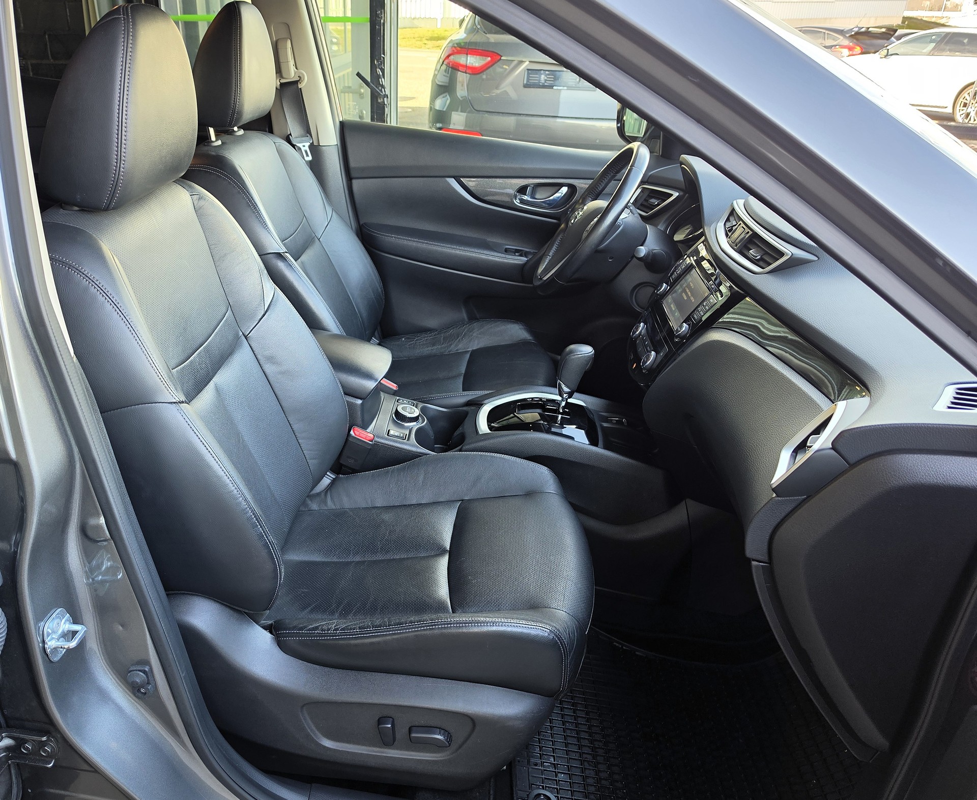 NISSAN X-Trail 2.0 dCi tekna Xtronic CVT ALL-MODE 4x4-image-4