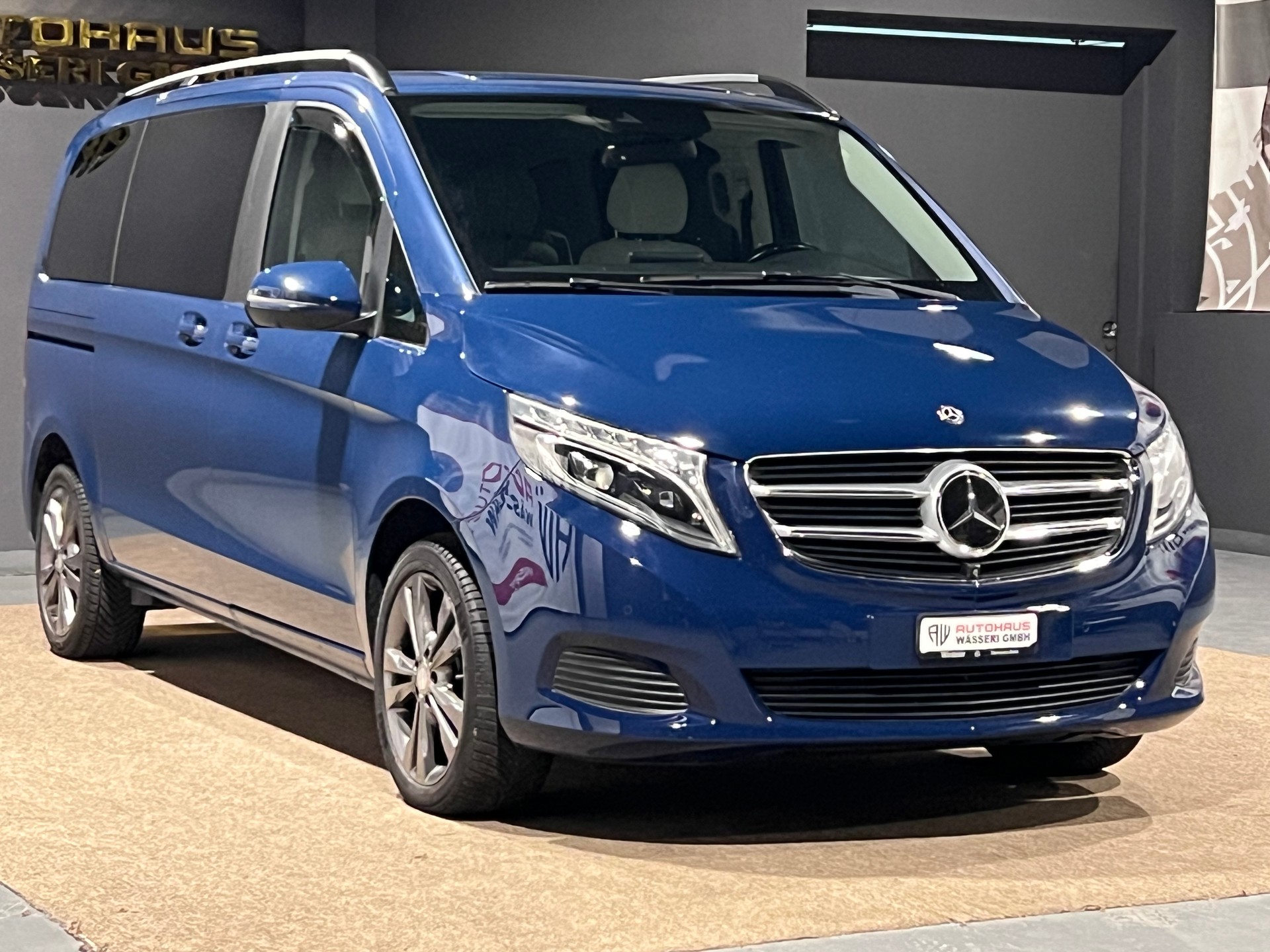 MERCEDES-BENZ V 220 d Avantgarde kompakt 4Matic 7G-Tronic-image-0