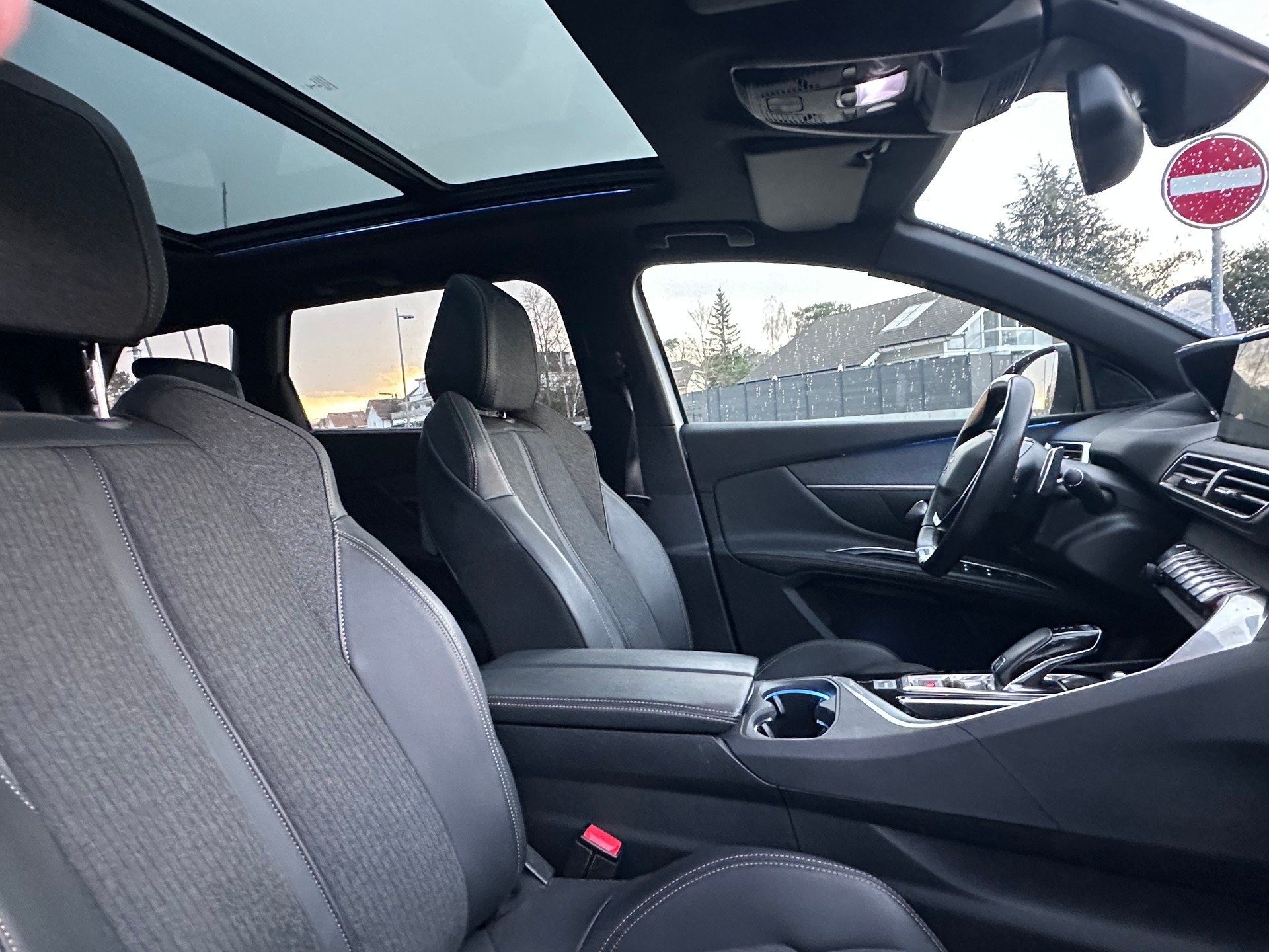 PEUGEOT 5008 1.5 BlueHDi GT Line EAT-image-14