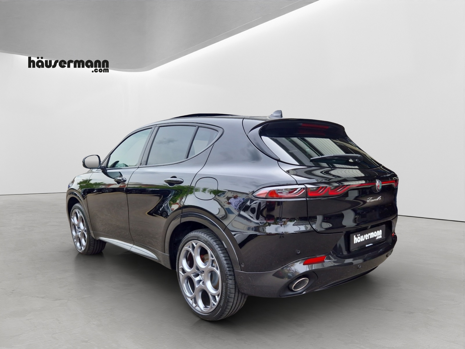 ALFA ROMEO Tonale 1.3 Plug-in Hybrid Veloce Q4-image-3