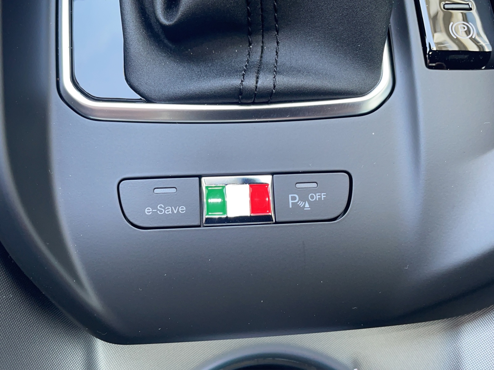 ALFA ROMEO Tonale 1.3 Plug-in Hybrid Veloce Q4-image-10