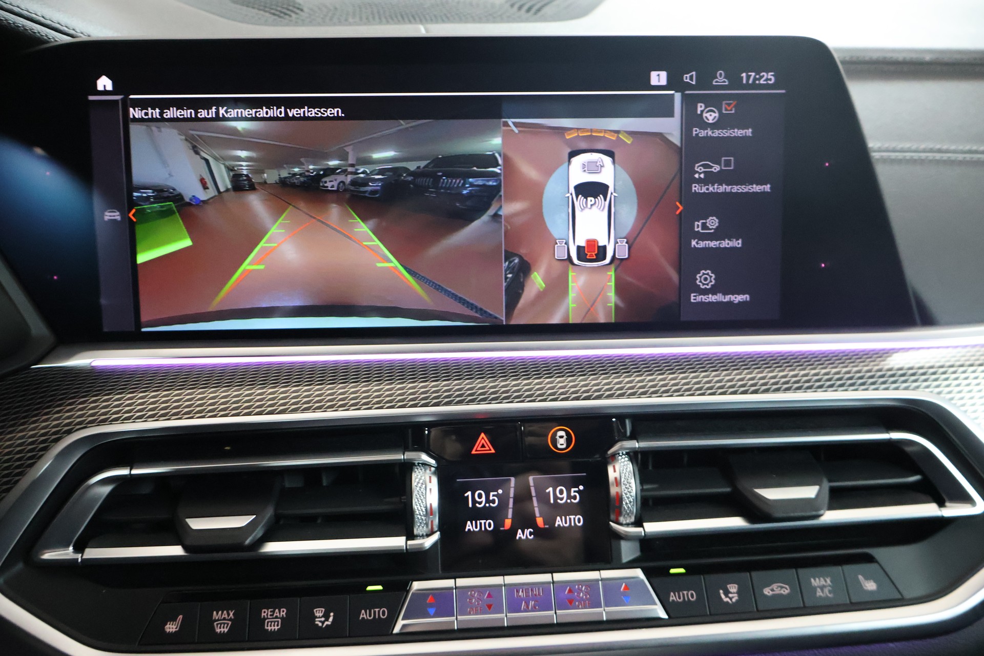 BMW X6 M50d-image-10