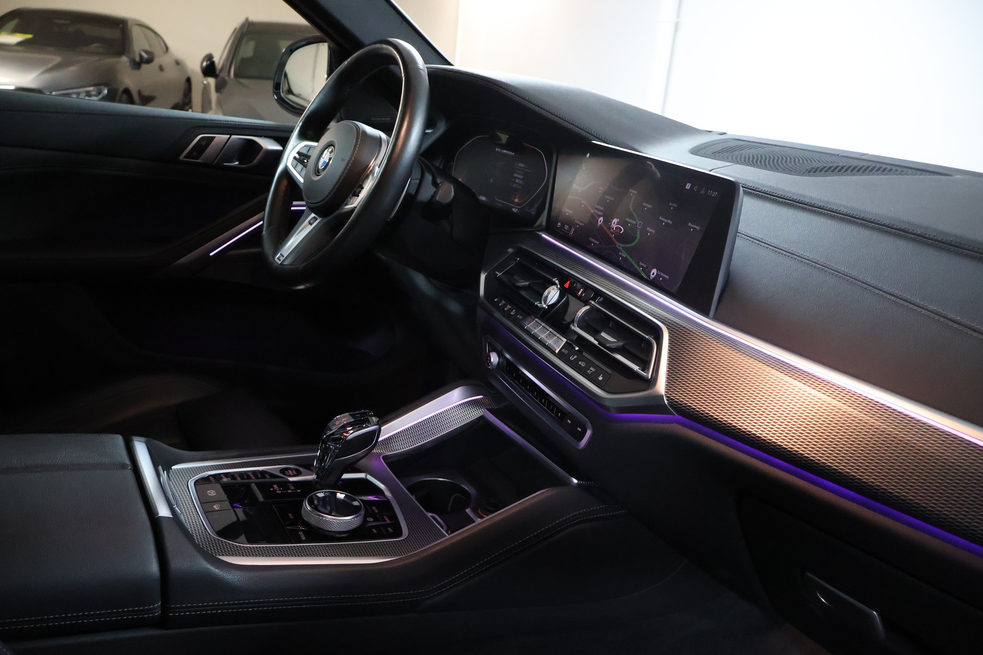 BMW X6 M50d-image-11