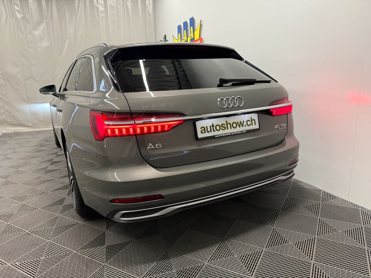 AUDI A6 Avant 40 TDI S line quattro S-tronic-image-11