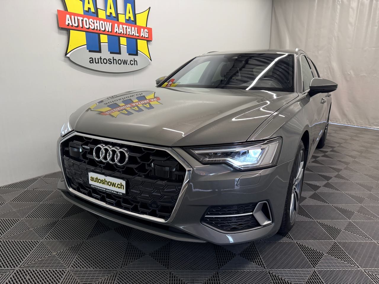 AUDI A6 Avant 40 TDI S line quattro S-tronic-image-12