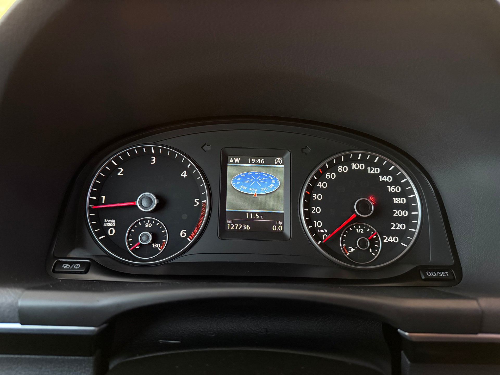 VW Touran 1.6 TDI BlueMotion Technology Highline DSG-image-23