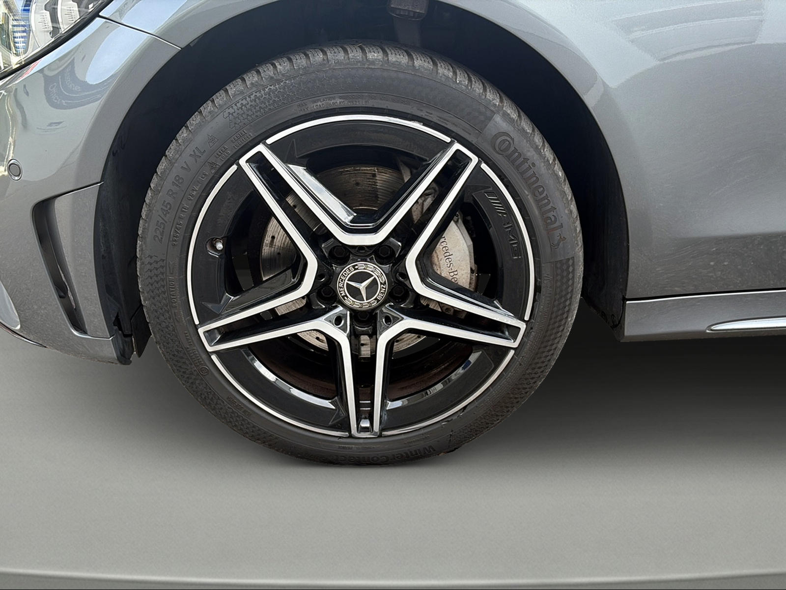MERCEDES-BENZ C 220 d Swiss Star AMG Line 4M 9G-Tronic-showroom-element-2