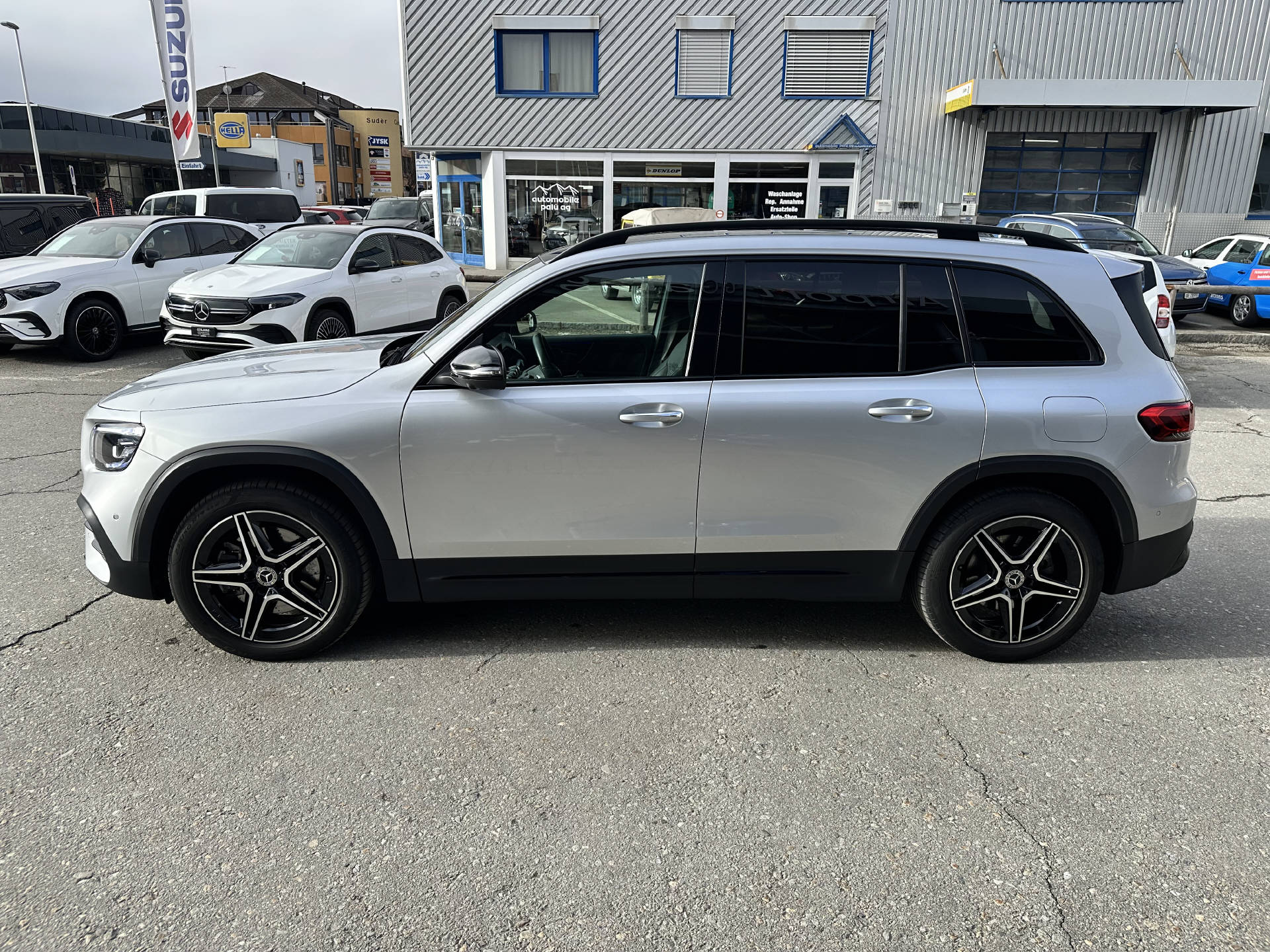 MERCEDES-BENZ GLB 250 AMG Line 4matic-image-5