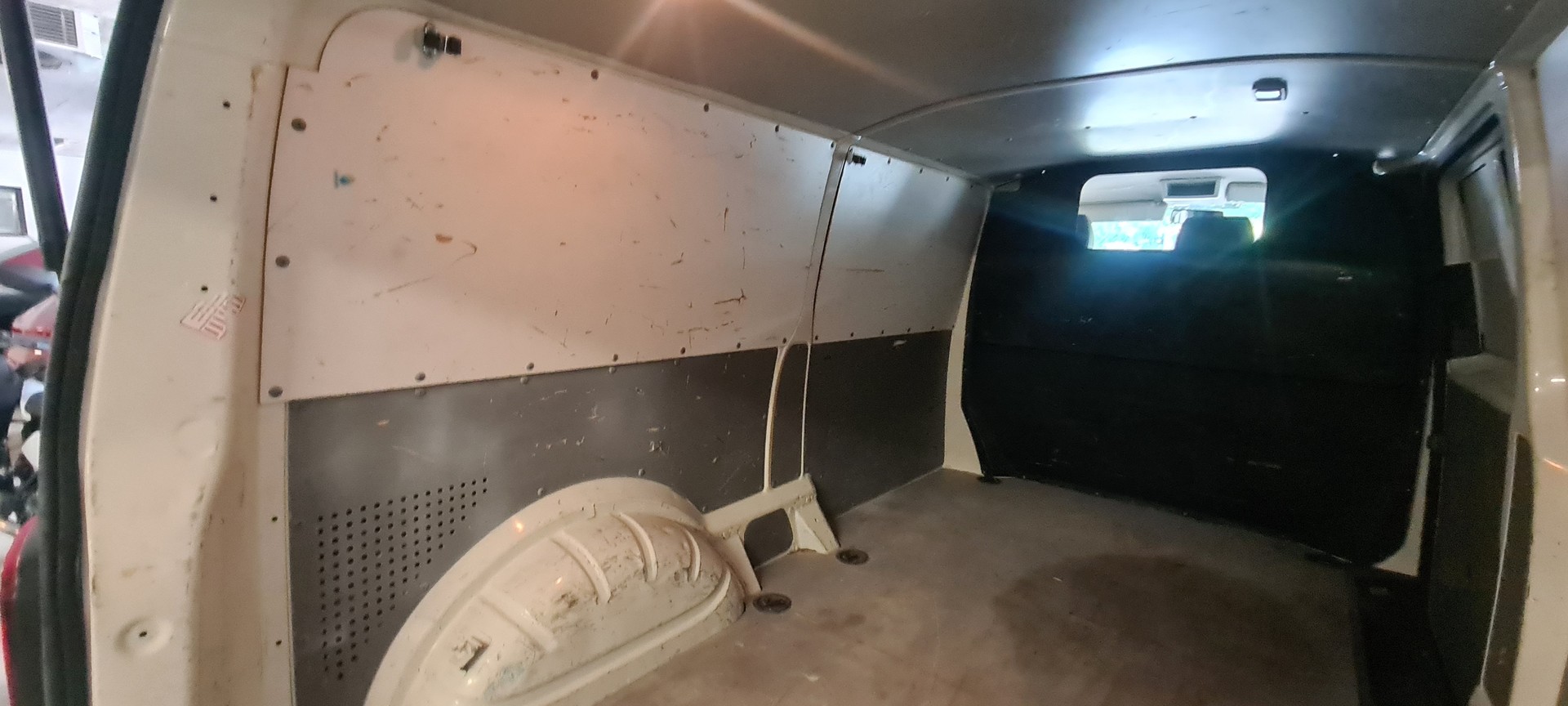 VW T5 1.9 TDI PD-image-13