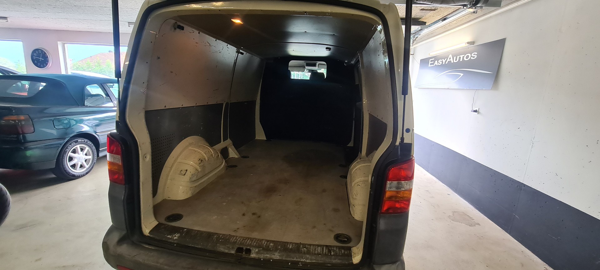 VW T5 1.9 TDI PD-image-12