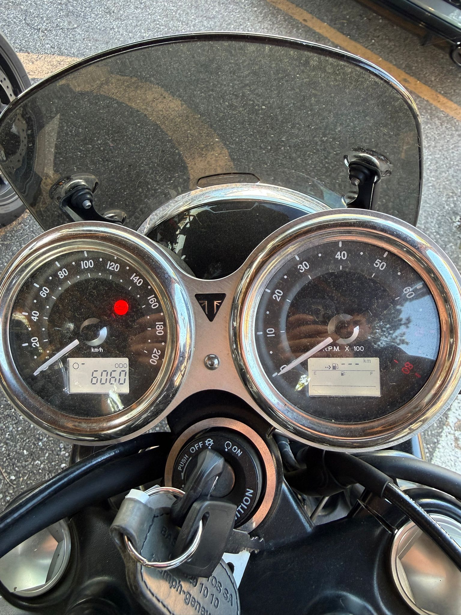 TRIUMPH Bonneville T120 Black-image-7