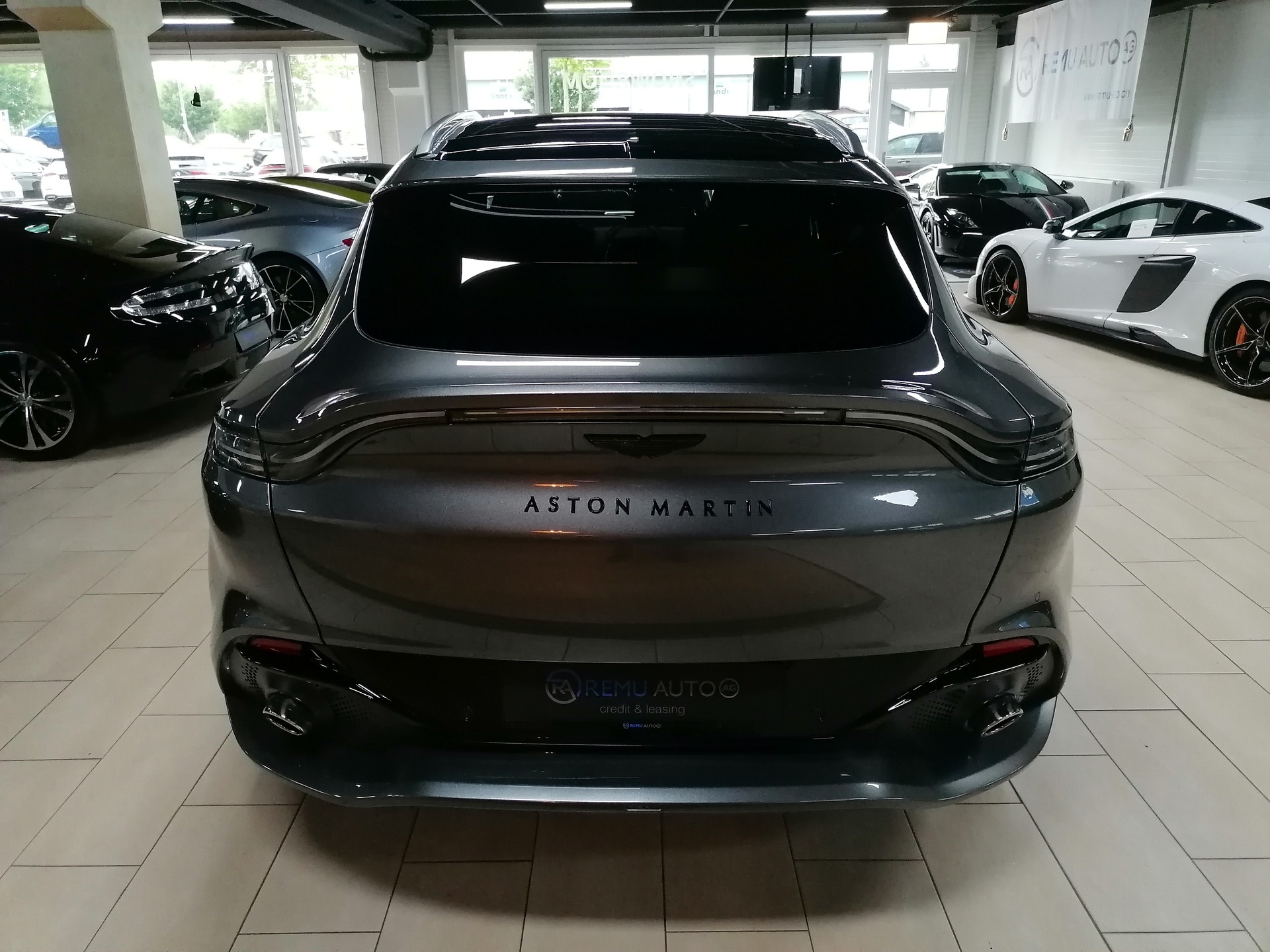 ASTON MARTIN DBX 4.0 V8 Bi-Turbo 1 of 500-image-6