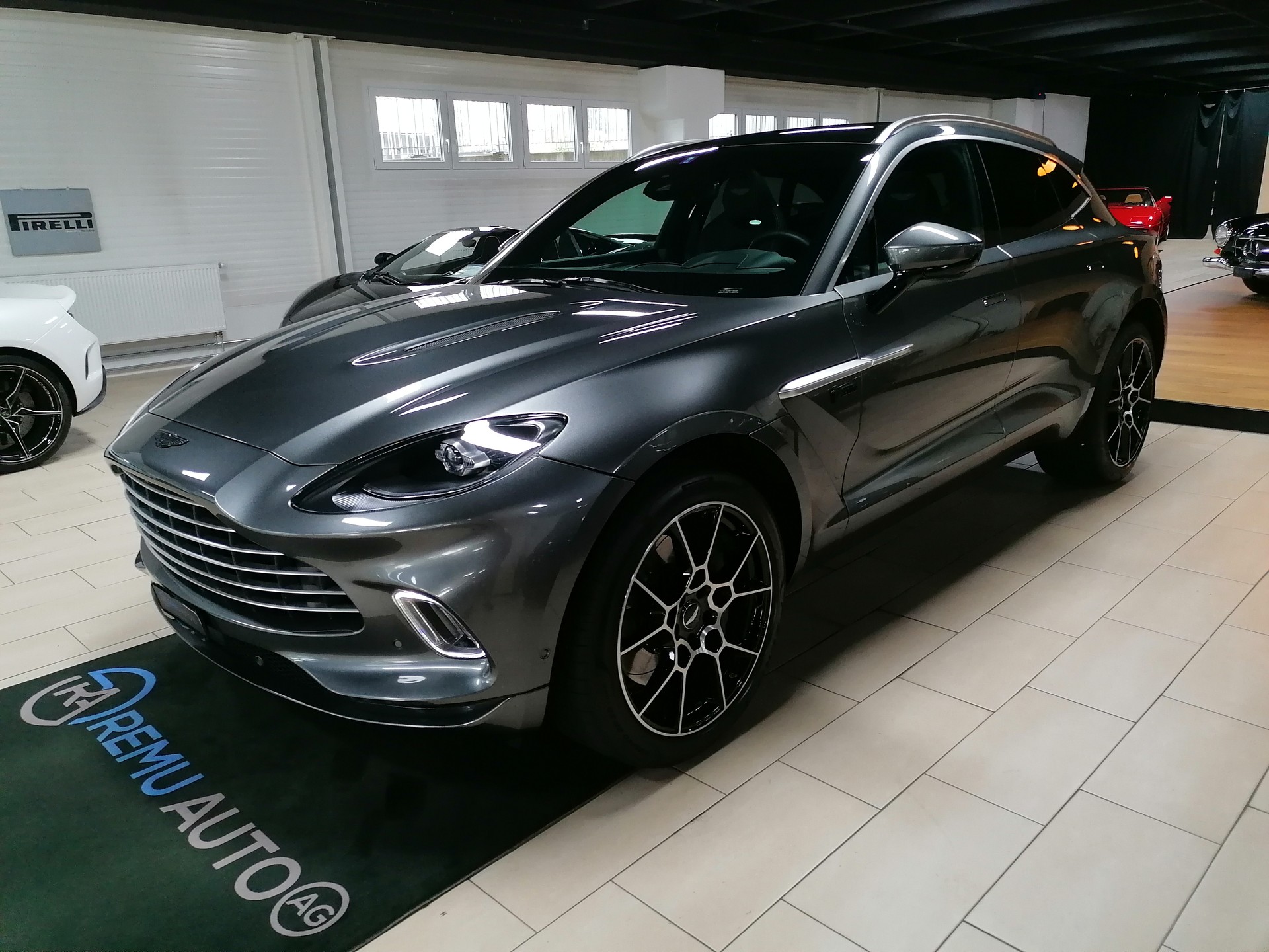 ASTON MARTIN DBX 4.0 V8 Bi-Turbo 1 of 500-image-2