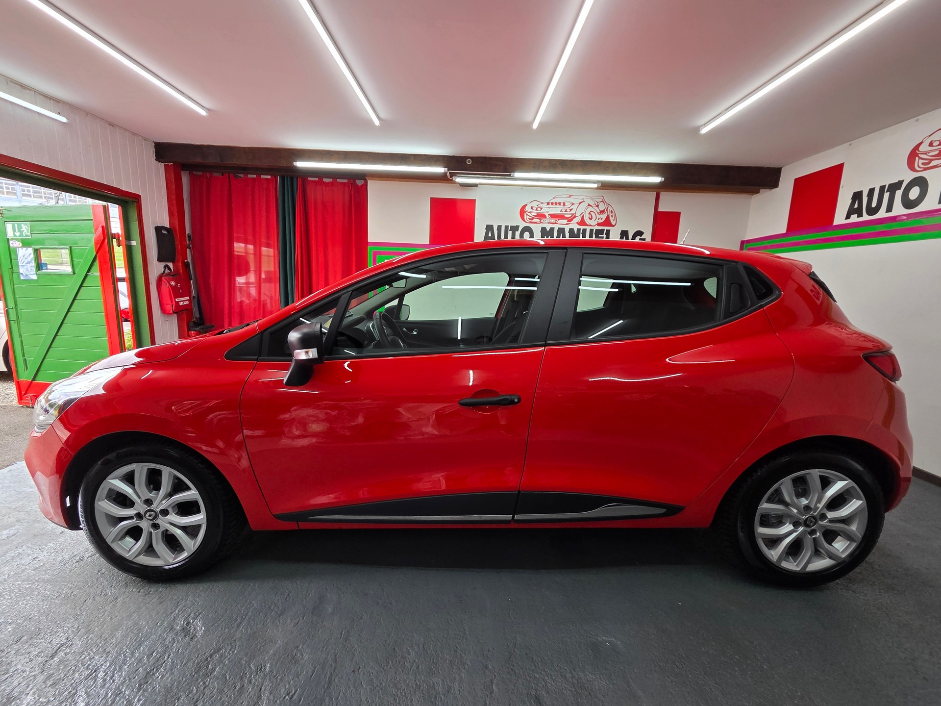 RENAULT Clio 1.5 dCi Business Line EDC-image-3