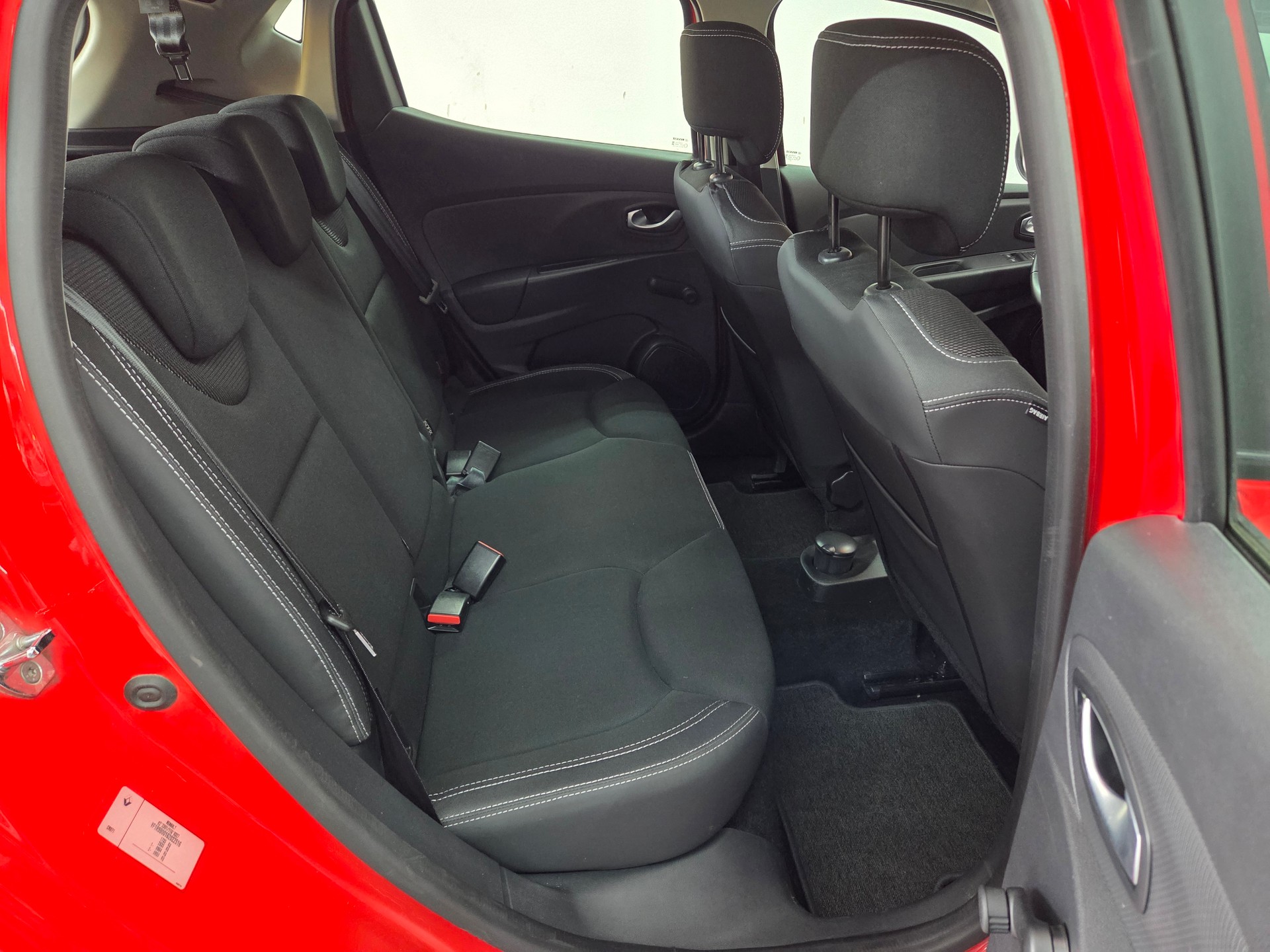 RENAULT Clio 1.5 dCi Business Line EDC-image-12