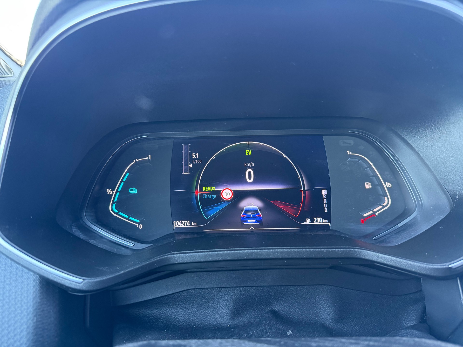 RENAULT Clio 1.6 E-Tech Intens-image-8