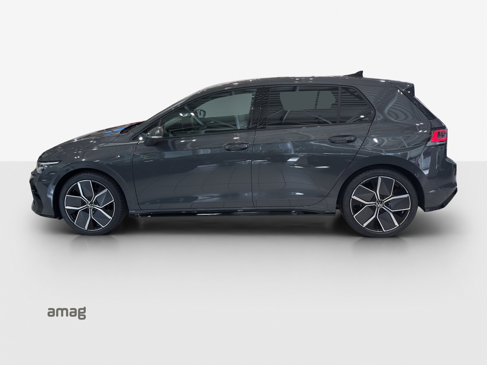 VW Golf 1.5 e TSI mHEV R-Line DSG-image-1
