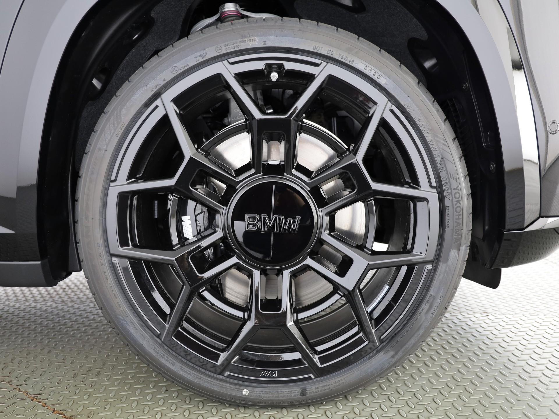 BMW XM Label Plug-in Hybrid-image-21