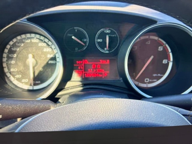 ALFA ROMEO Giulietta 2.0 JTDM Distinctive TCT-image-6