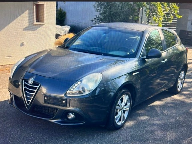 ALFA ROMEO Giulietta 2.0 JTDM Distinctive TCT
