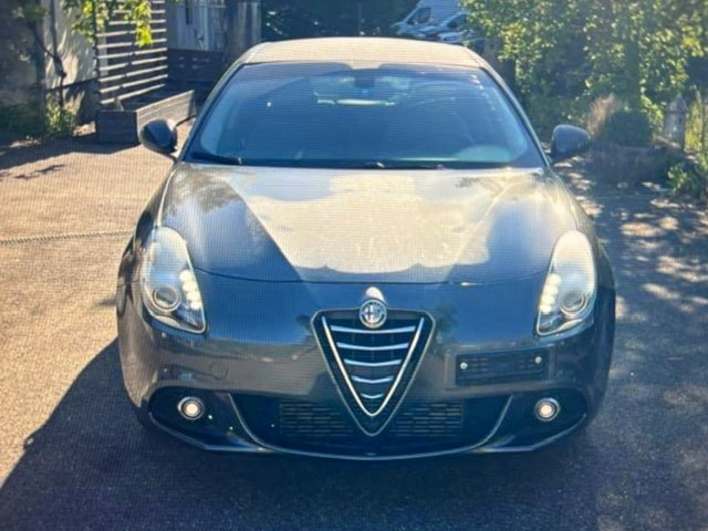 ALFA ROMEO Giulietta 2.0 JTDM Distinctive TCT-image-2