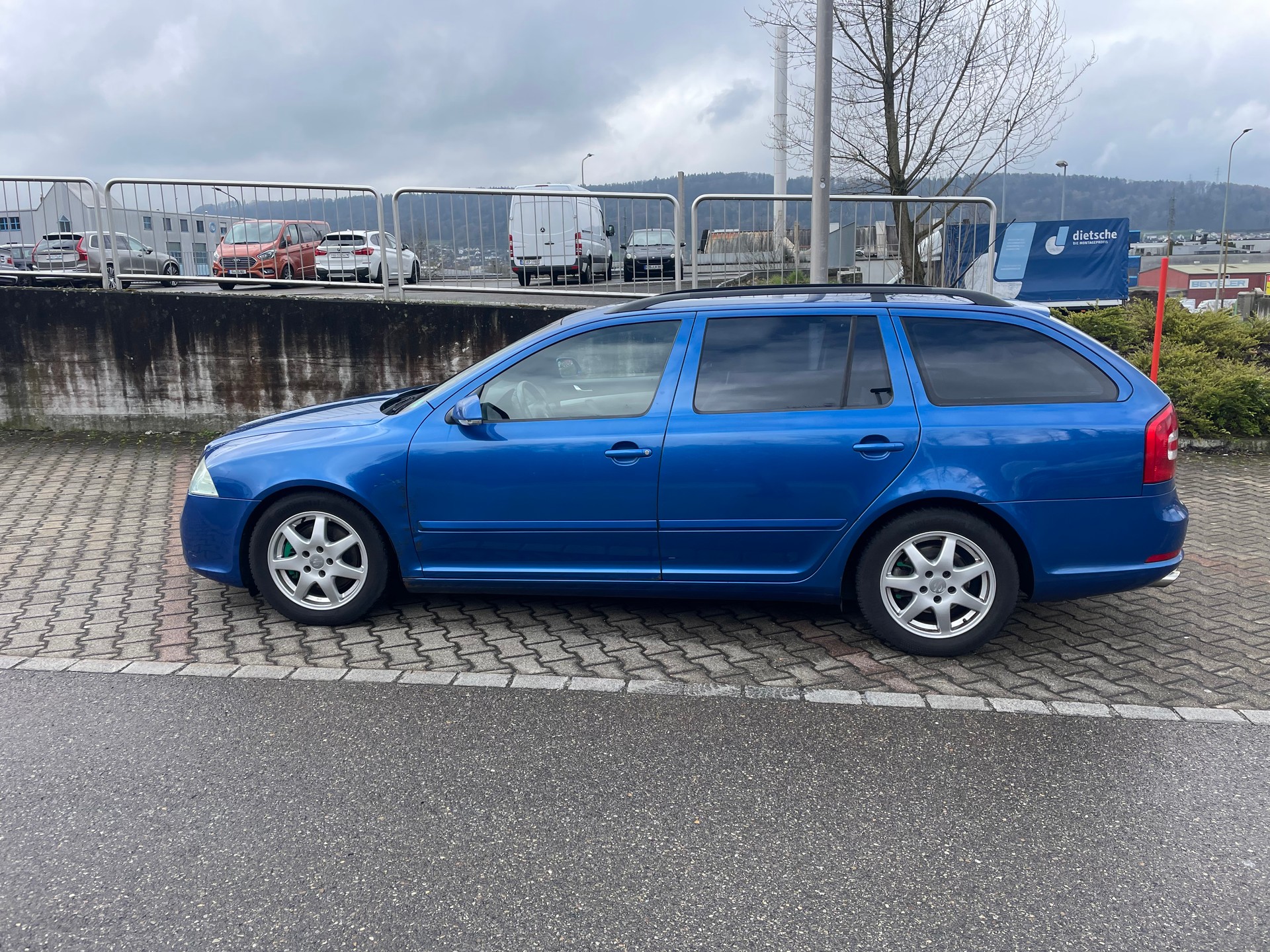 SKODA Octavia 2.0 TFSI RS-image-9