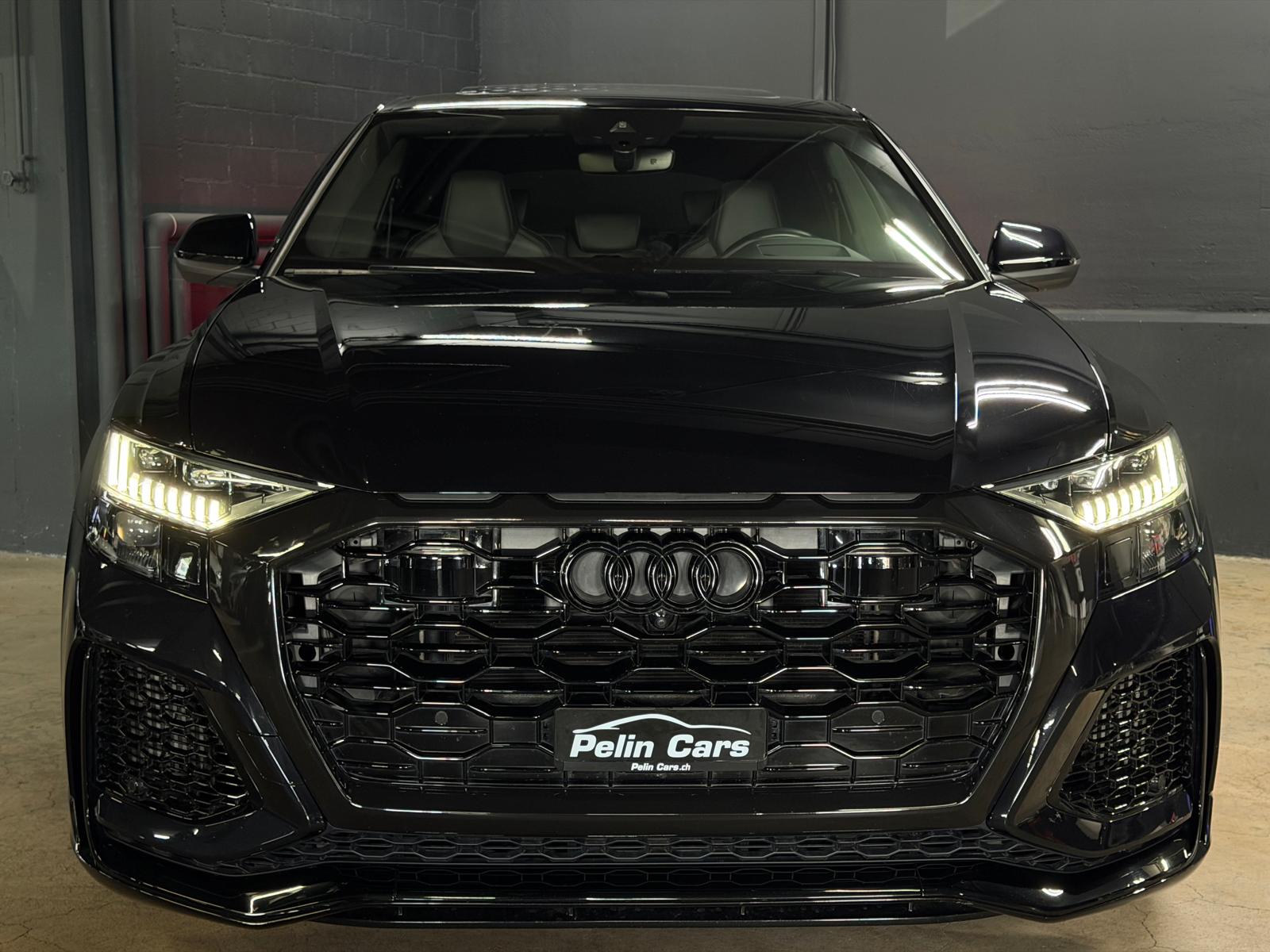 AUDI Q8 55 TFSI (RSQ8 Bodykit) All Black Performance quattro tiptronic *CH-Fahrzeug*-showroom-element-2