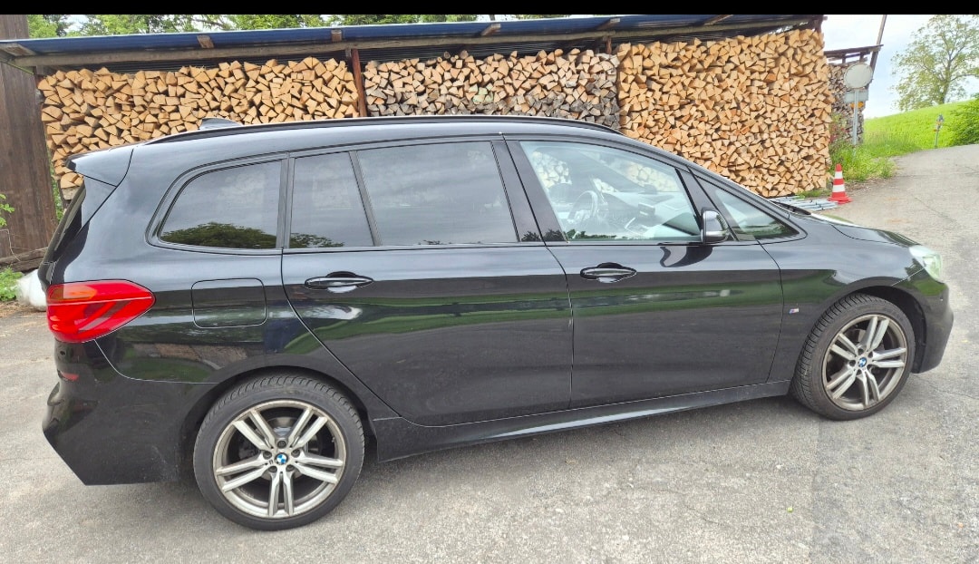 BMW 218i Gran Tourer M Sport Steptronic-image-6