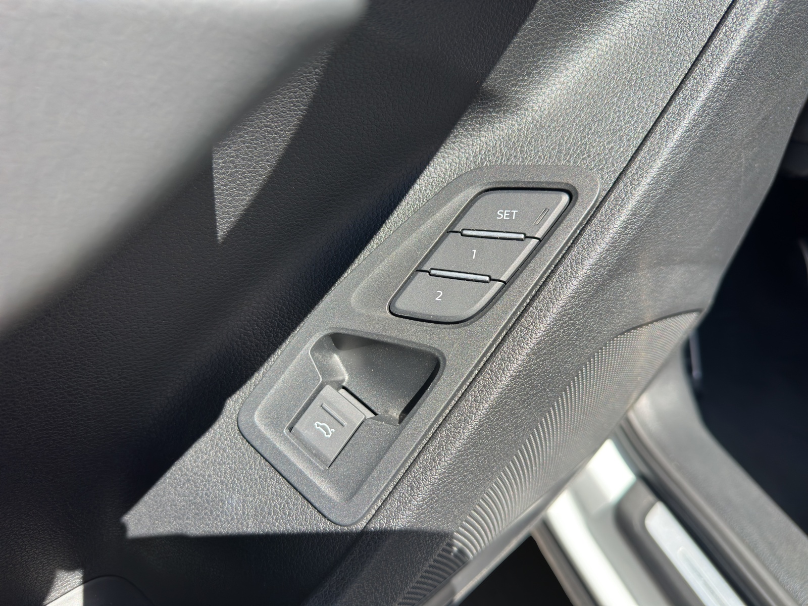 AUDI Q3 45 TFSI advanced quattro S-tronic-image-13