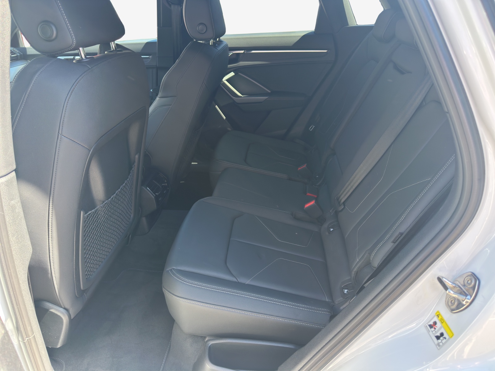 AUDI Q3 45 TFSI advanced quattro S-tronic-image-11