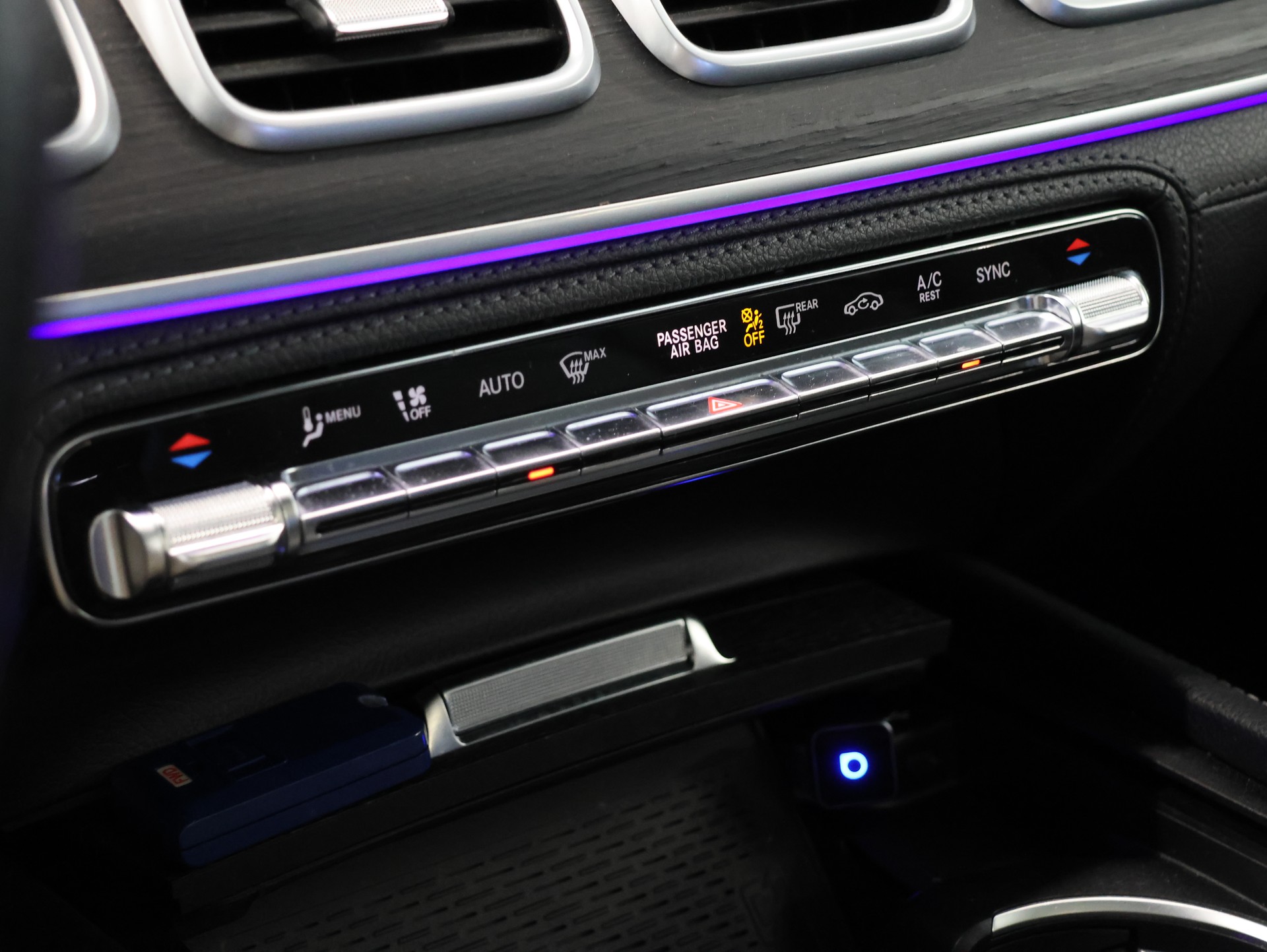 MERCEDES-BENZ GLE 450 4Matic AMG Line 9G-Tronic *Burmester* *360 Kamera* *Panorama*-image-25