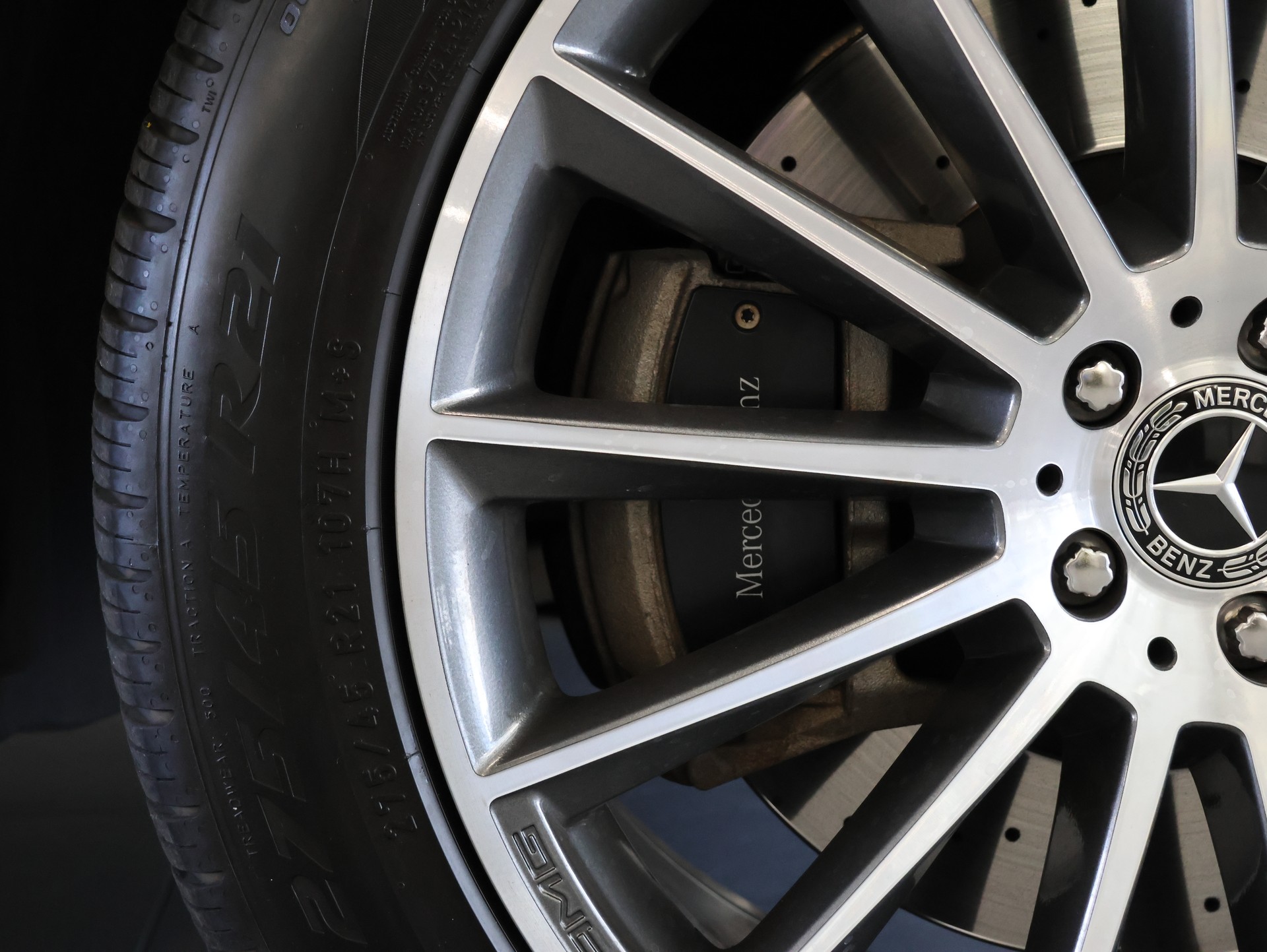 MERCEDES-BENZ GLE 450 4Matic AMG Line 9G-Tronic *Burmester* *360 Kamera* *Panorama*-image-15