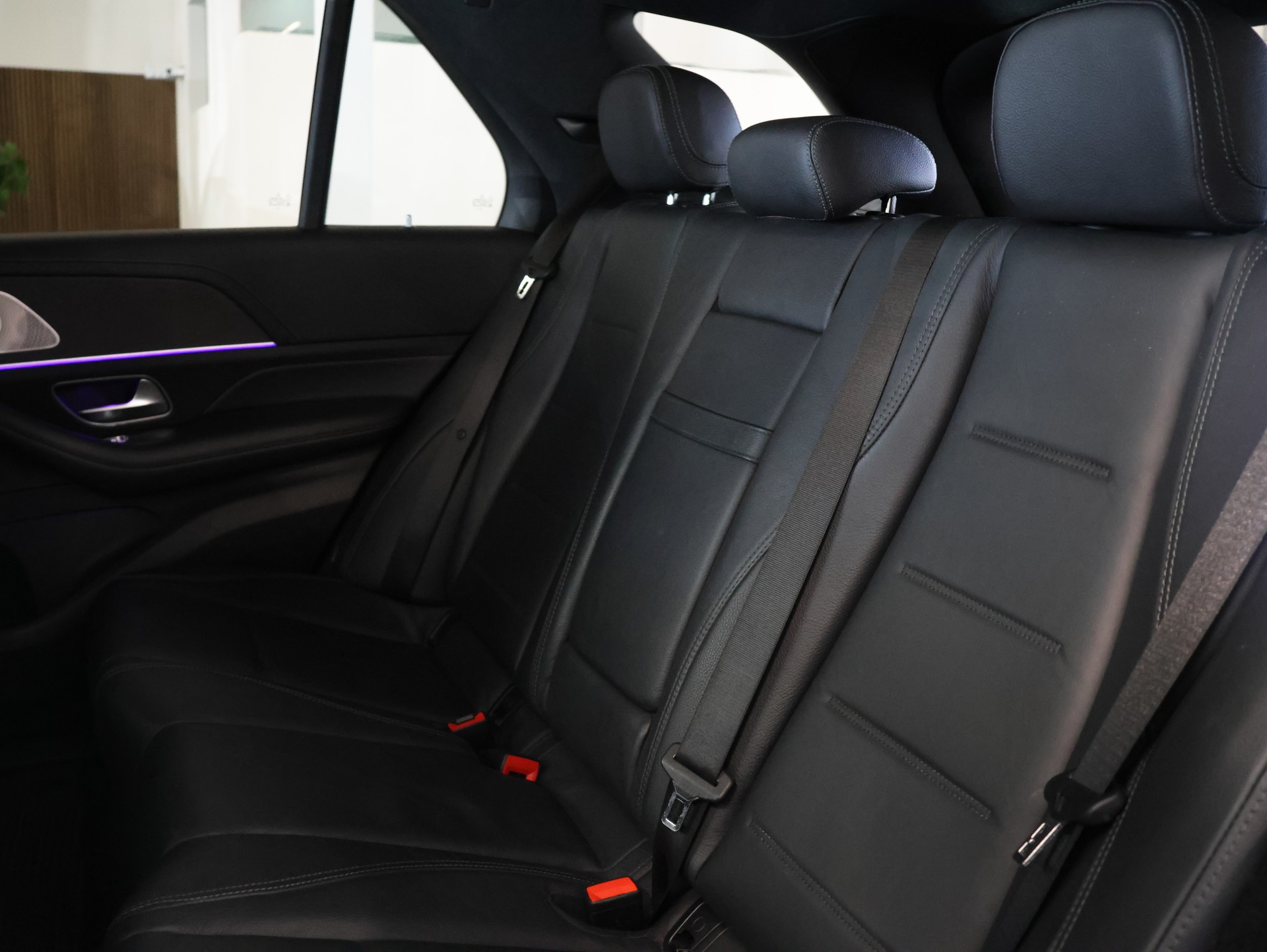 MERCEDES-BENZ GLE 450 4Matic AMG Line 9G-Tronic *Burmester* *360 Kamera* *Panorama*-image-33