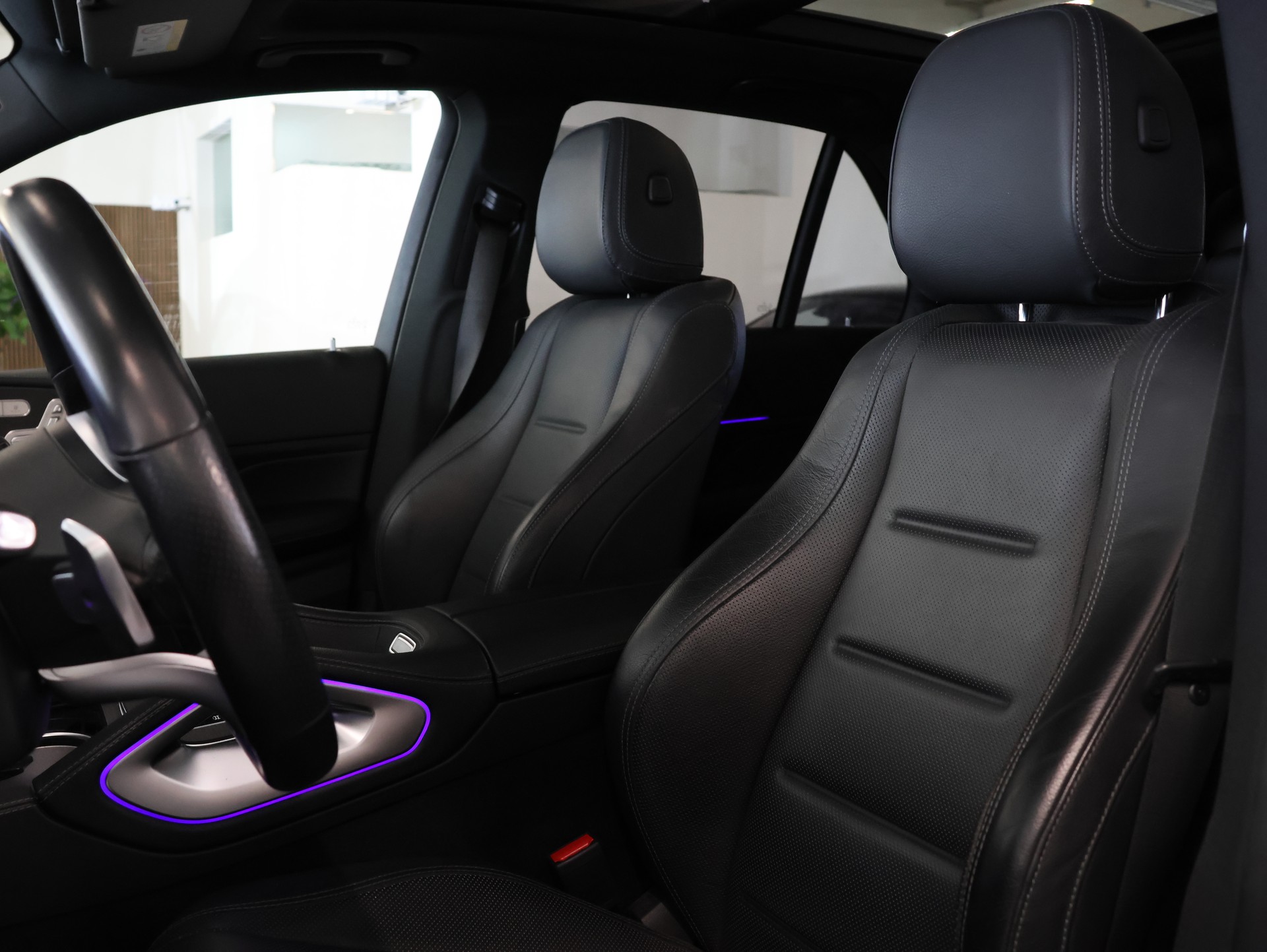 MERCEDES-BENZ GLE 450 4Matic AMG Line 9G-Tronic *Burmester* *360 Kamera* *Panorama*-image-17