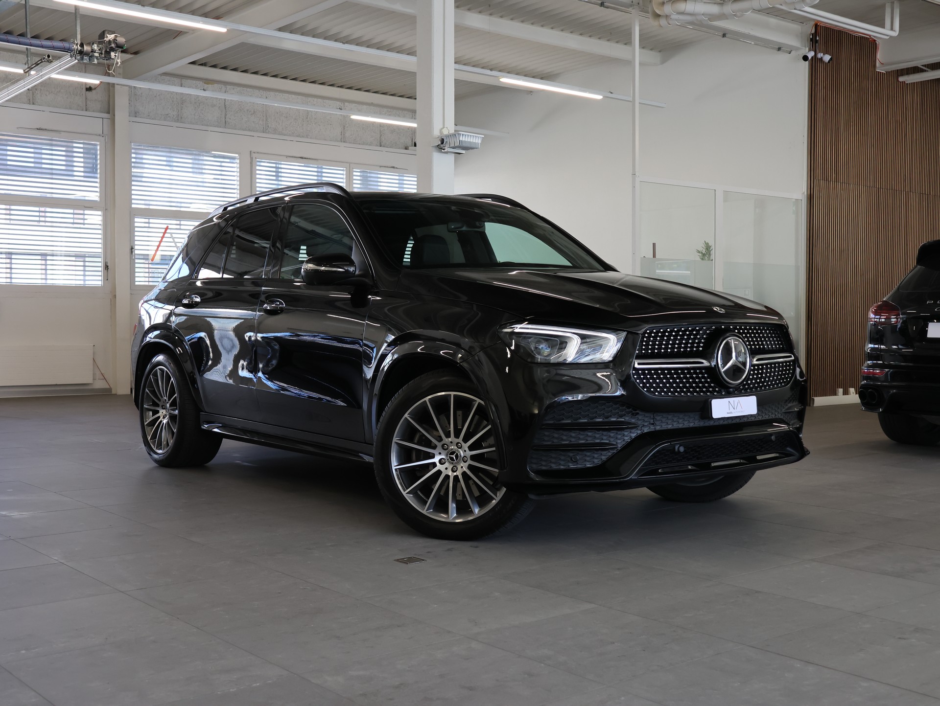 MERCEDES-BENZ GLE 450 4Matic AMG Line 9G-Tronic *Burmester* *360 Kamera* *Panorama*