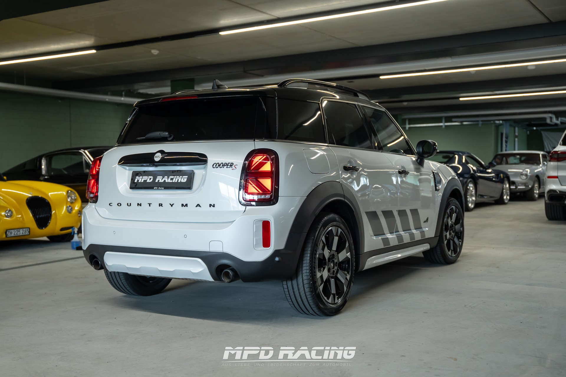 MINI Countryman Cooper S Untamed Edition ALL4 Steptronic-showroom-element-3