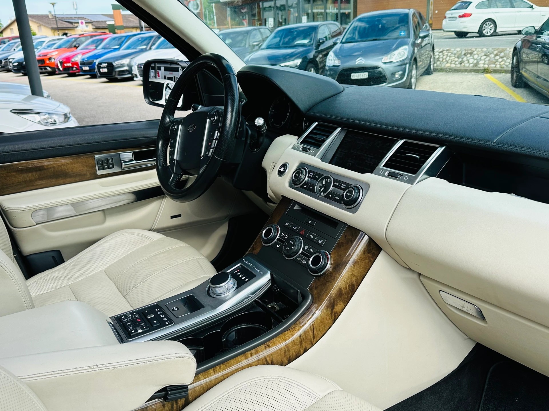 LAND ROVER Range Rover Sport 3.0 TDV6 HSE Automatic-image-8