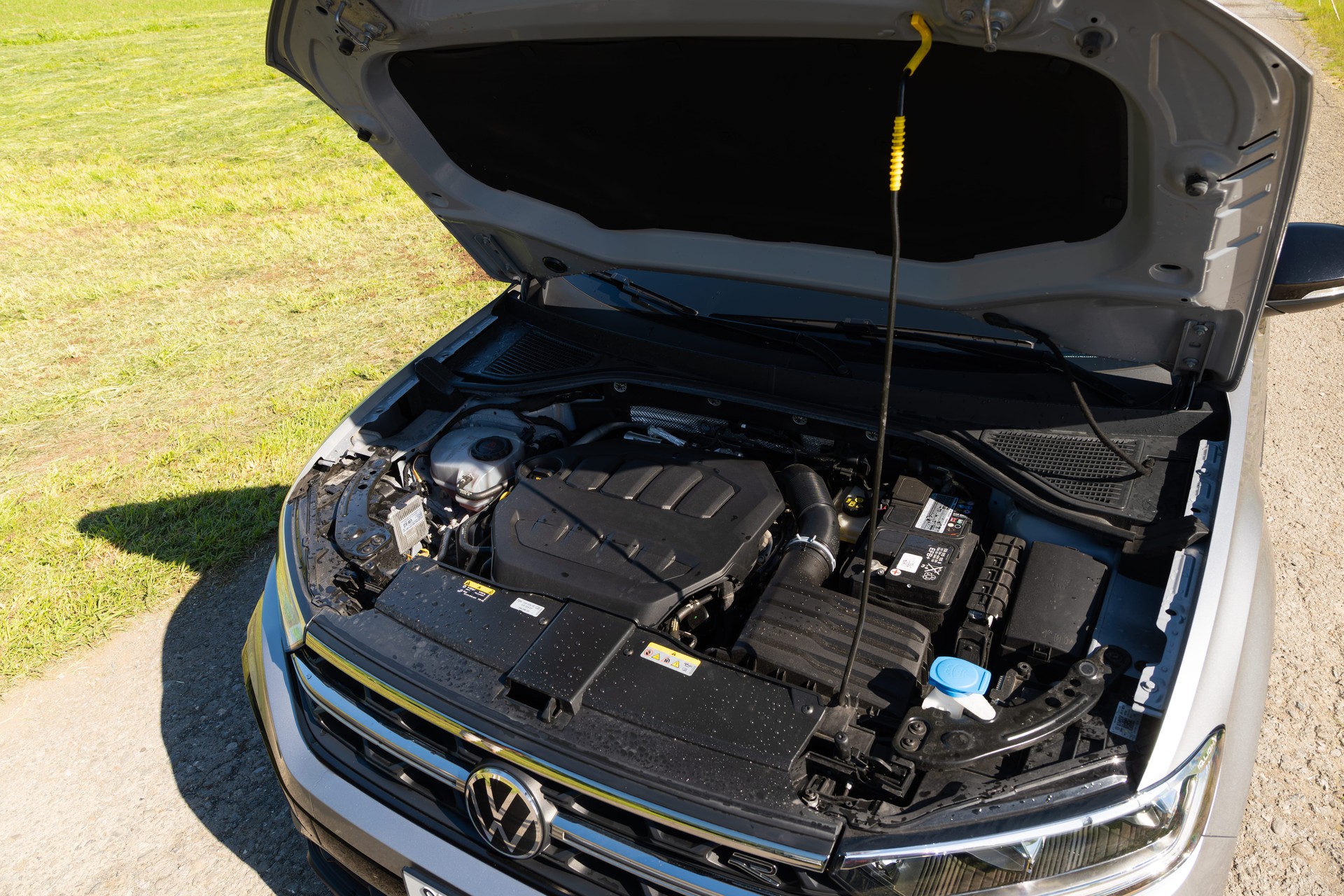 VW 2.0 TSI R-Line DSG 4motion-image-4