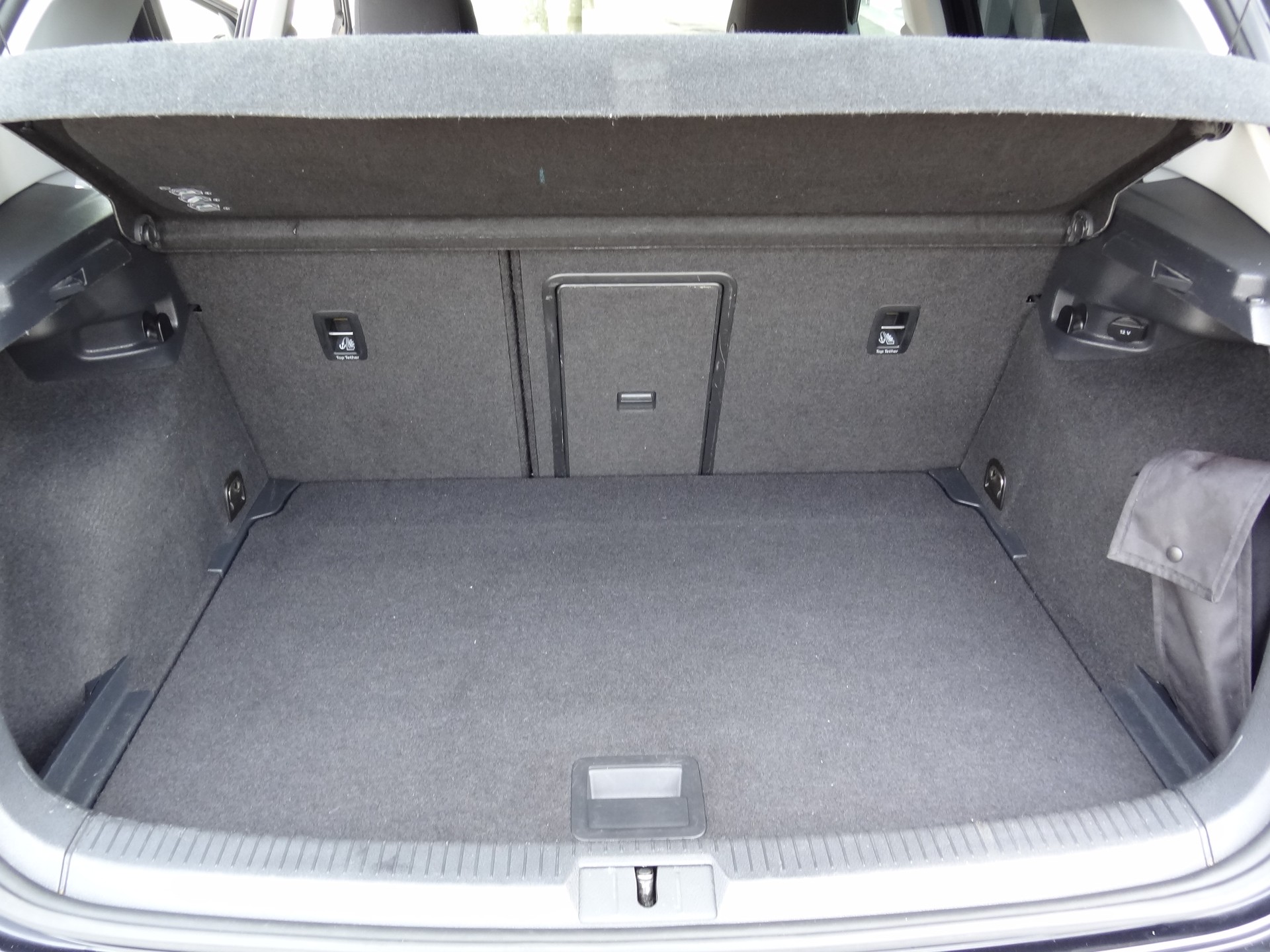 VW Golf 1.6 TDI Comfortline 4Motion-image-10