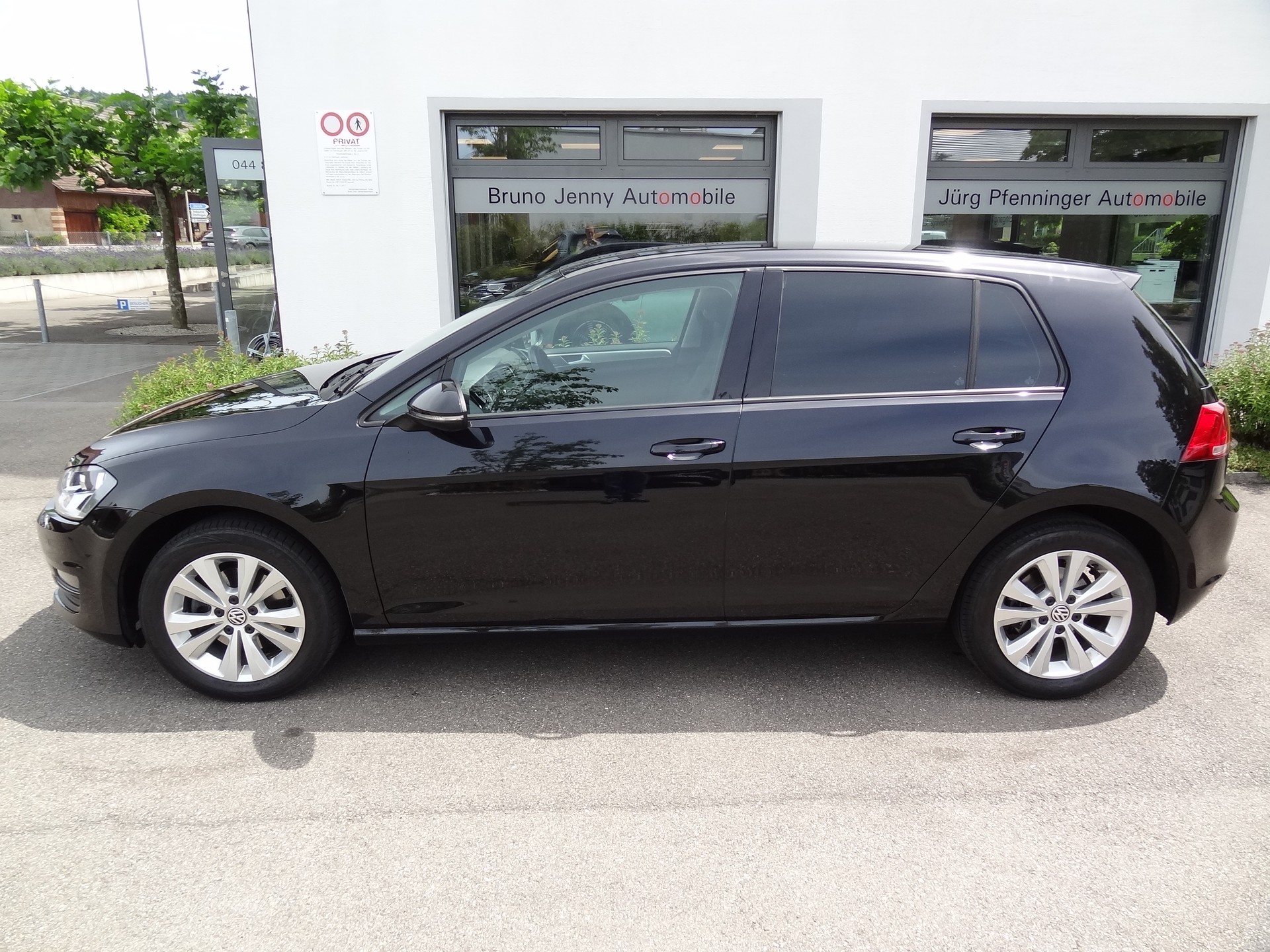VW Golf 1.6 TDI Comfortline 4Motion-image-1