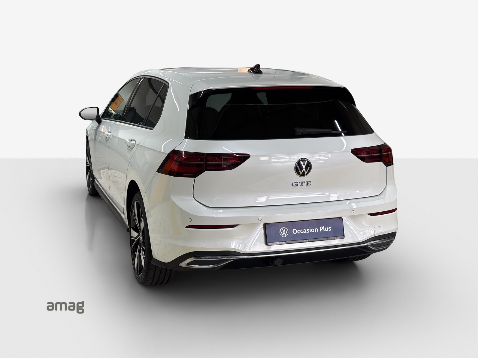 VW Golf 1.4 TSI PHEV GTE-showroom-element-2