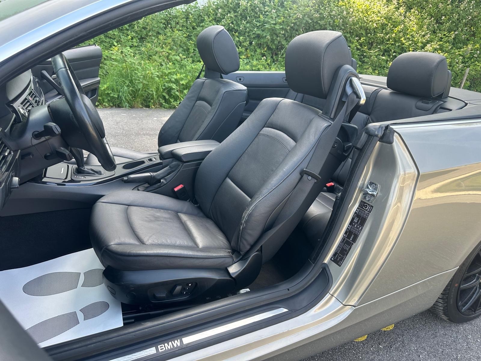 BMW 325i Cabriolet Steptronic-image-12