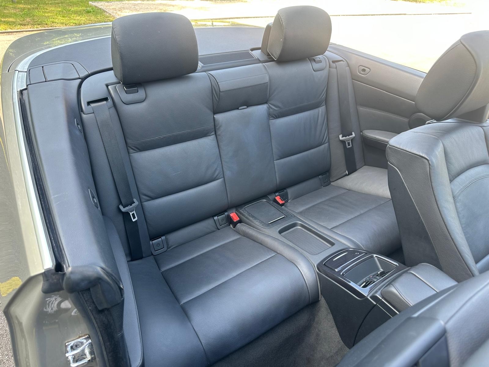 BMW 325i Cabriolet Steptronic-image-13