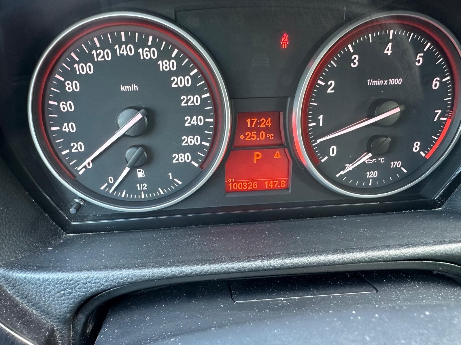 BMW 325i Cabriolet Steptronic-image-15