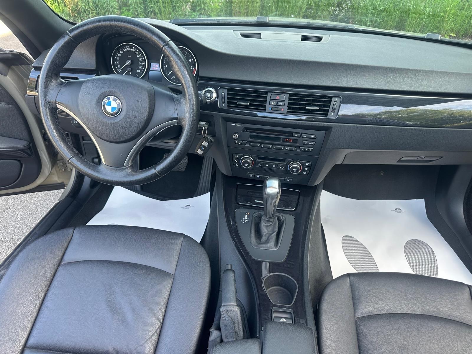 BMW 325i Cabriolet Steptronic-image-10