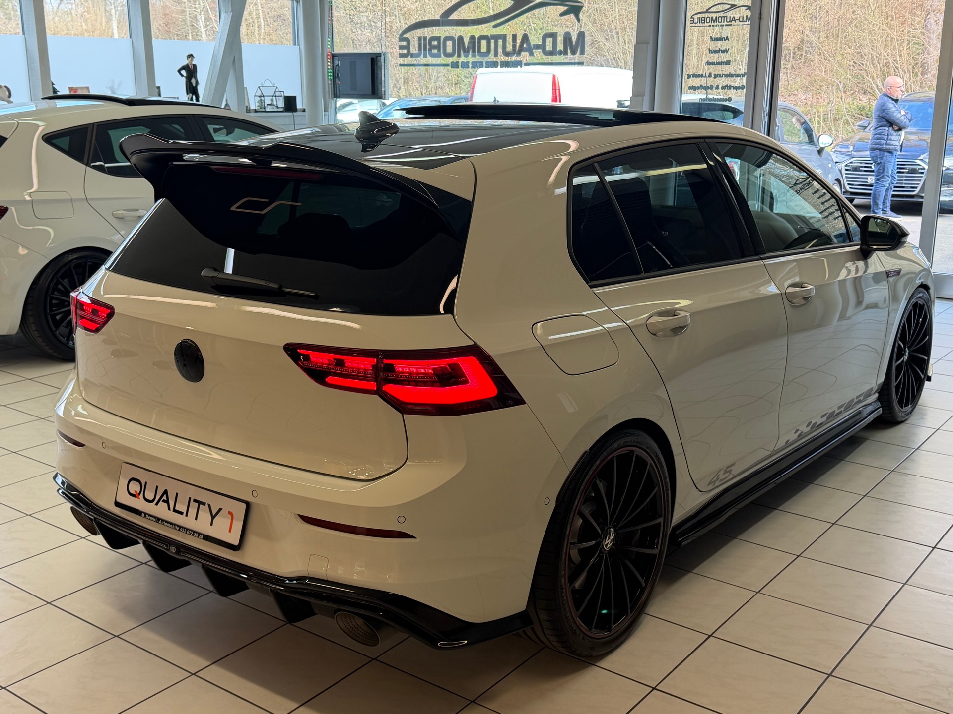 VW Golf VIII 2.0 TSI GTI Clubsport DSG-image-9